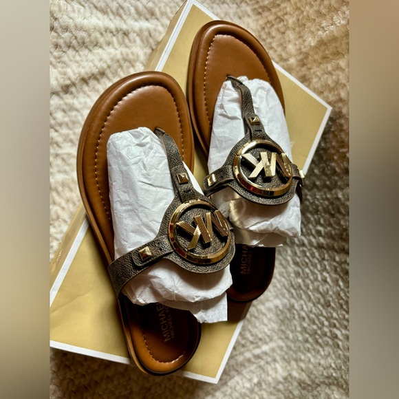 Brown Michael Kors Sandals - Picture 3 of 3